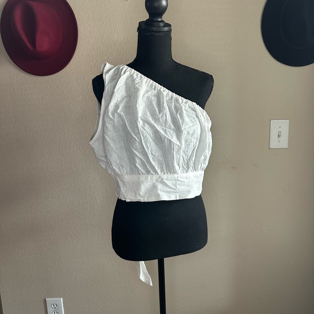 NWOT Fashion Nova White One-Shoulder Blouse